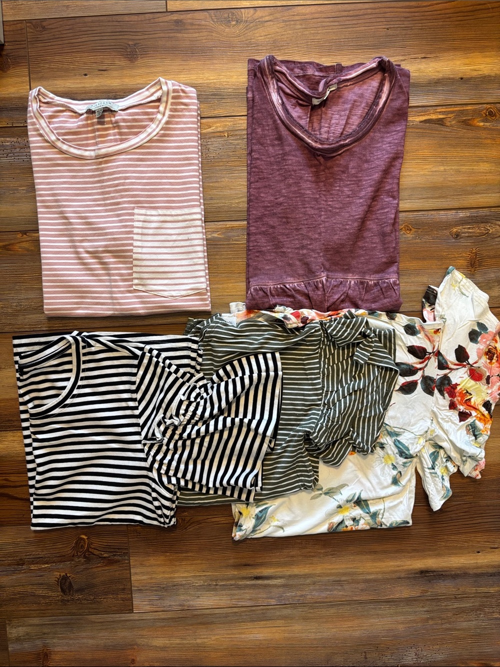 Bundle 5 women’s tops, size M